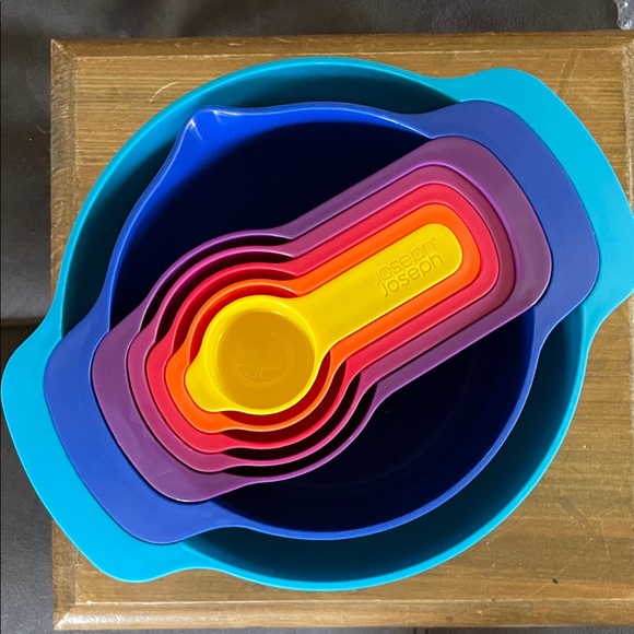 Joseph Nest 7 Plus Compact Set in Multicolor - Picture 1 of 12